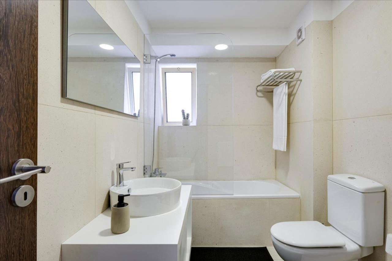 Nº150 Apartment Duplex With Terrace Брага Екстер'єр фото